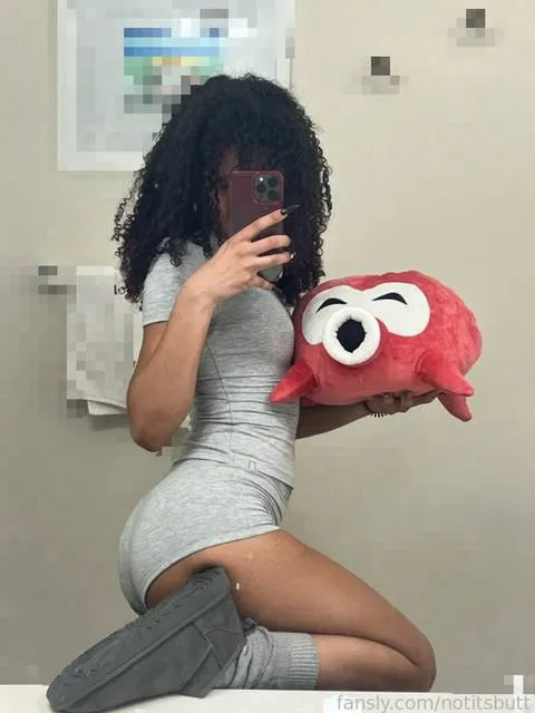 @notitsbutt