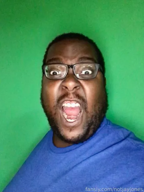 @notjayjones