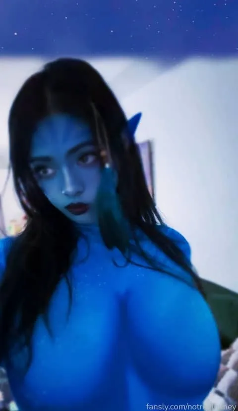 @notrealhxney