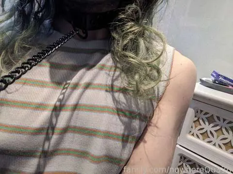 @nowhereQu33n