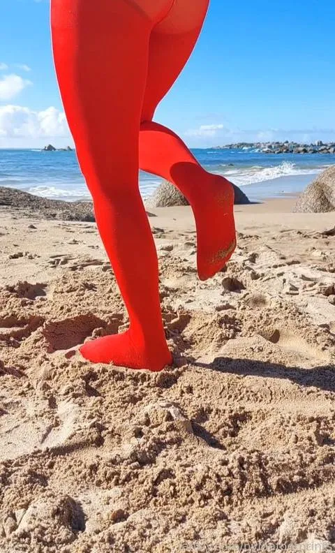 @nylonfootprints