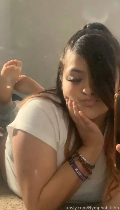 @Nymphobitchh