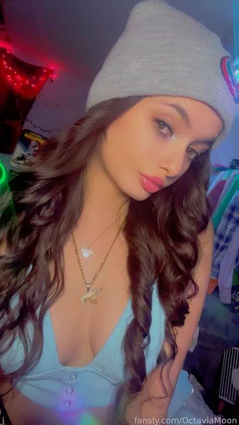 @OctaviaMoon