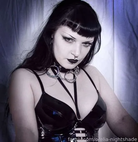 @ofelia-nightshade