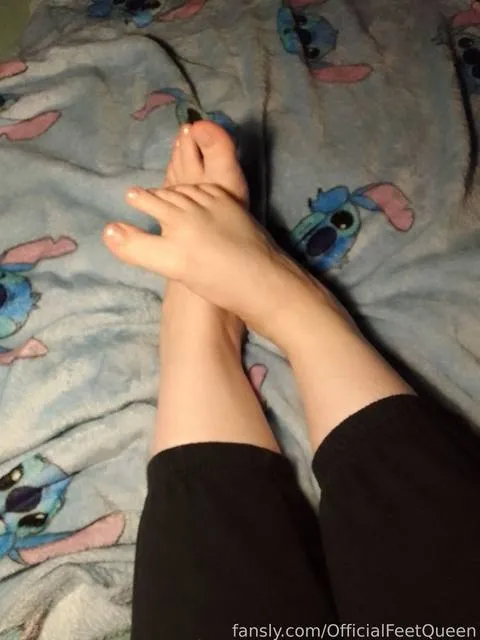 @OfficialFeetQueen