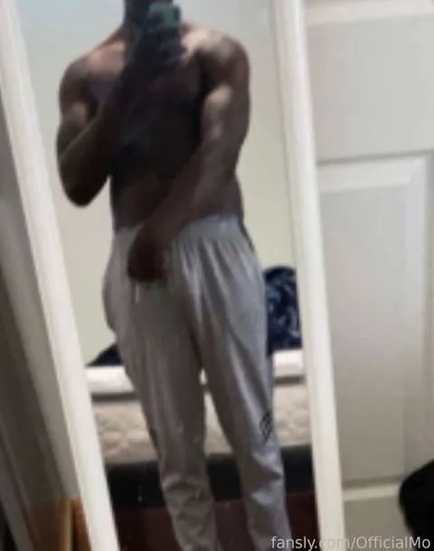 @OfficialMo