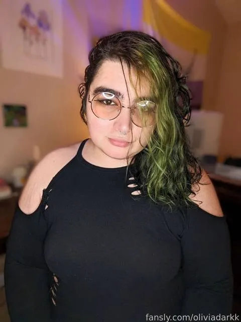 @oliviadarkk