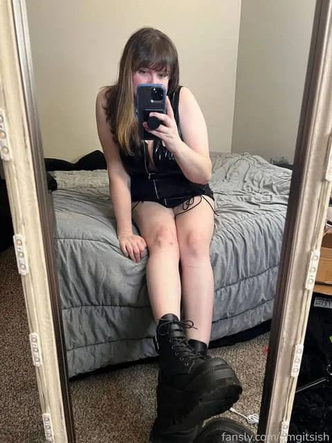 @OMGItsIsh