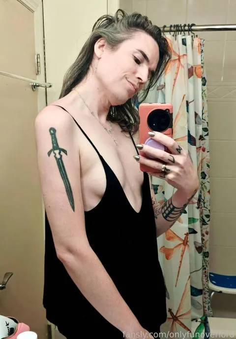 @onlyfunoverlord