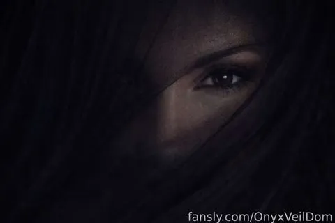 @OnyxVeilDom