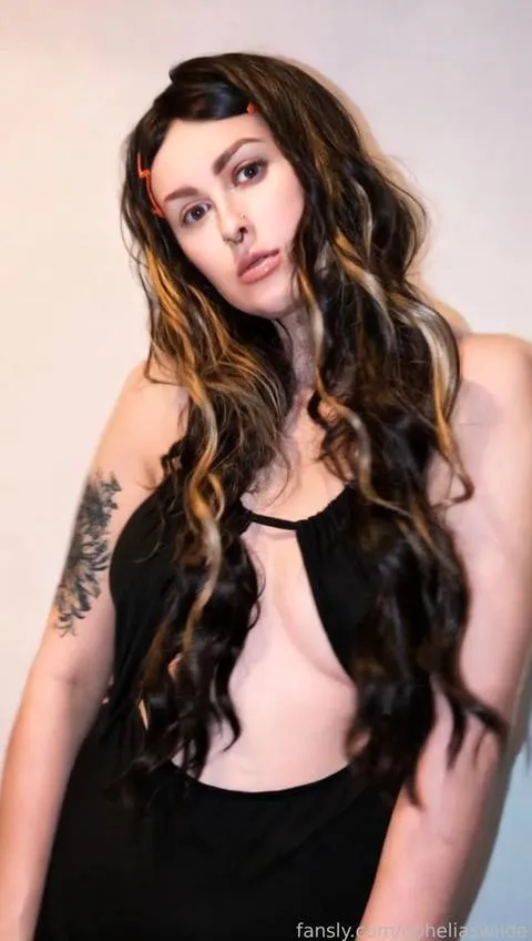 @opheliaswilde
