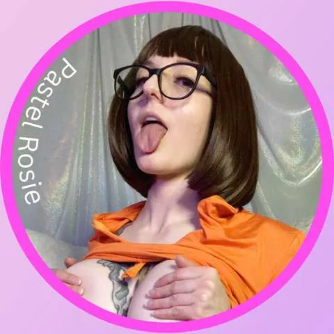 @PastelRosie