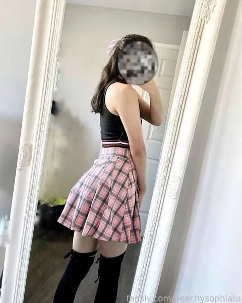 @peachysophialu