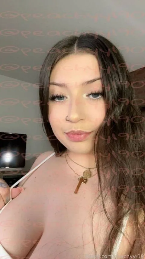 @peachyy-19