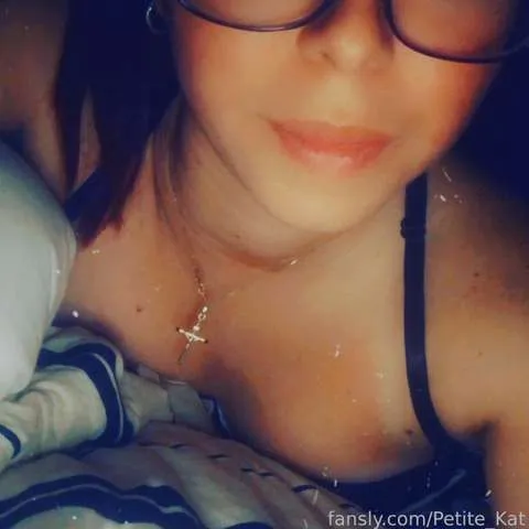 @Petite_Kat