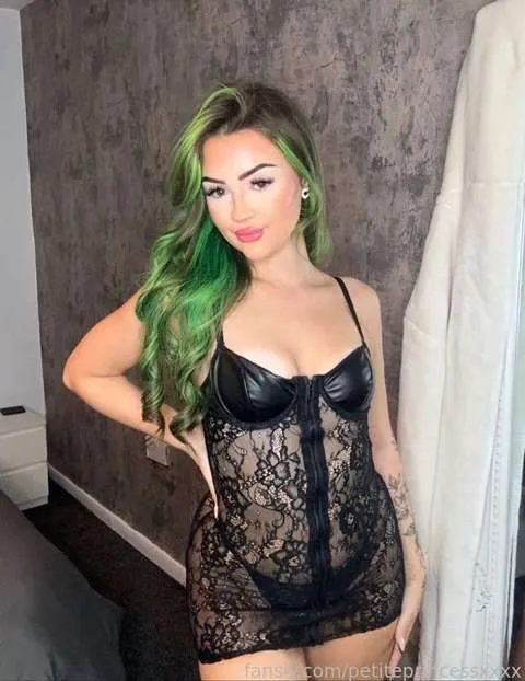 @petiteprincessxxxx