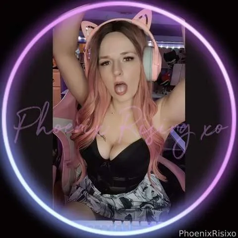 @PhoenixRisingxo