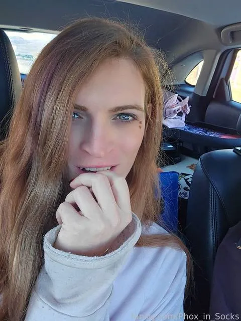 @Phox_in_Socks