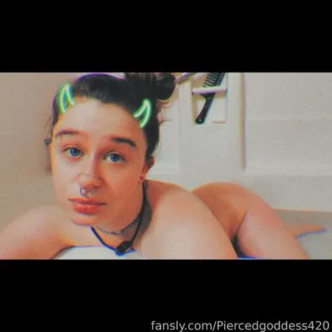 @Piercedgoddess420
