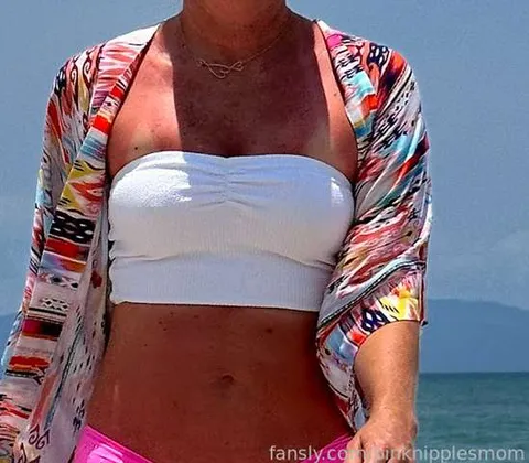@pinknipplesmom