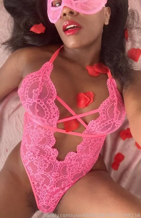 @Pinkrosaaa