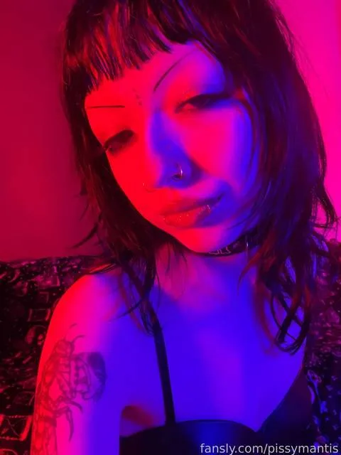 @pissymantis