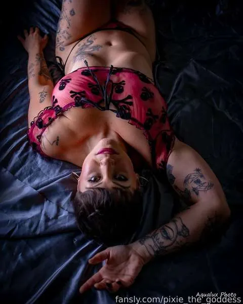 @pixie_the_goddess