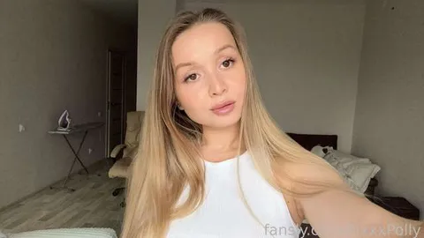 @PixxxPolly