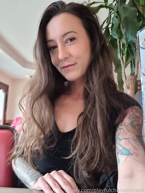 @playfulcharlotterose