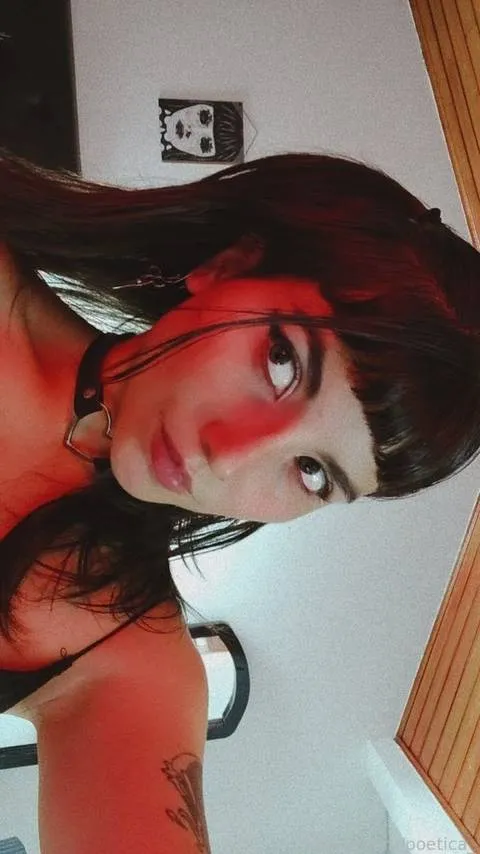 @poetica_