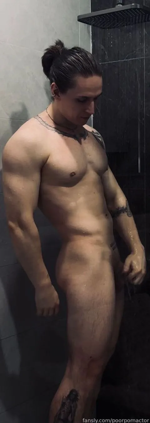 @poorpornactor