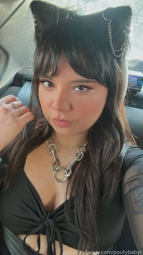 @poutybabyt