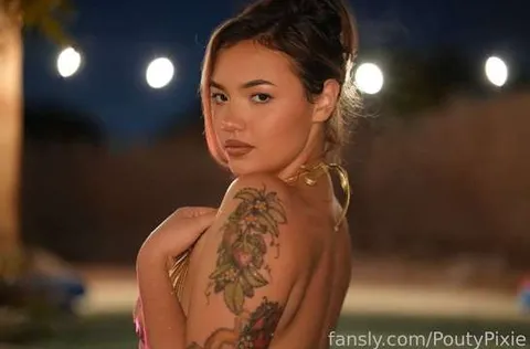 @PoutyPixie