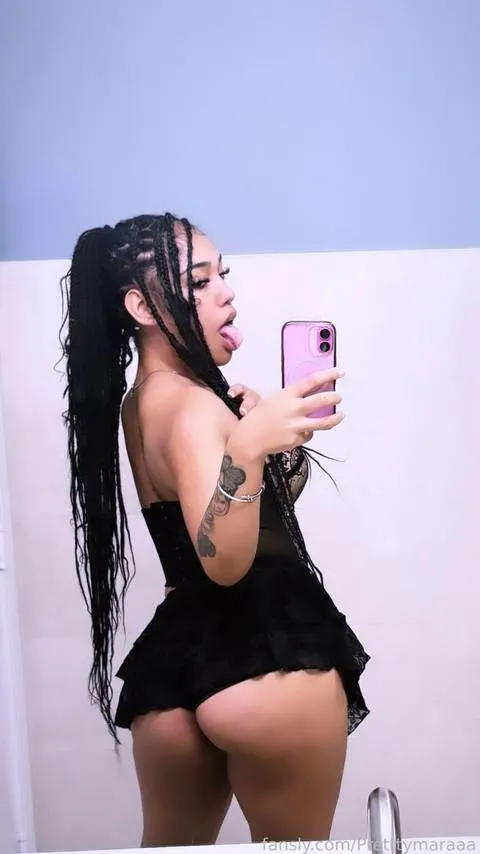 @Pretttymaraaa