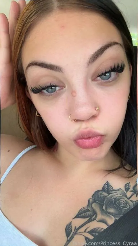 @Princess_Cyraa