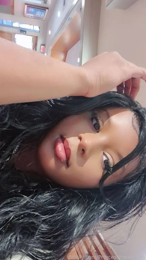 @Princesshoneybun