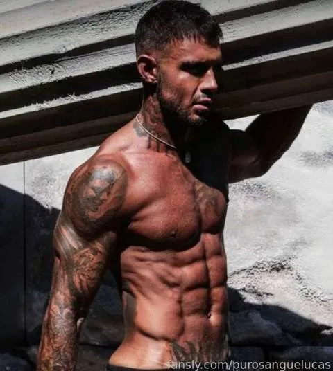 @purosanguelucas