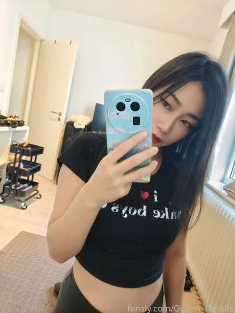 @Queen_Daralis
