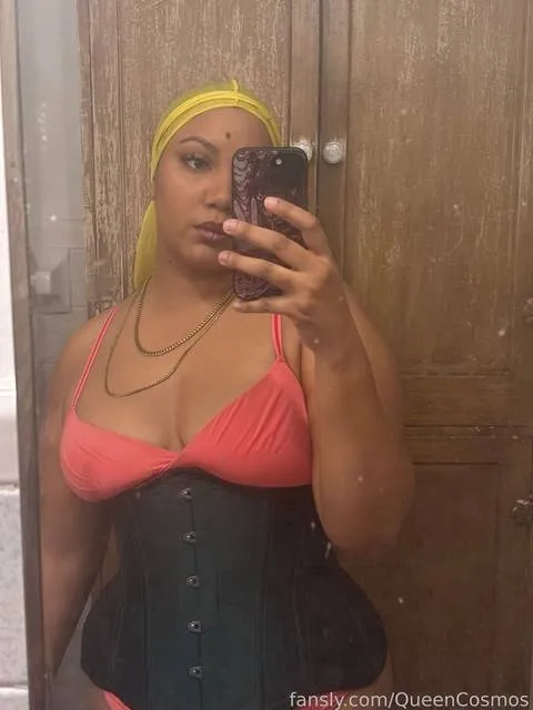 @QueenCosmos