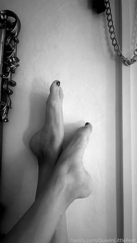 @QueenLittleFeet