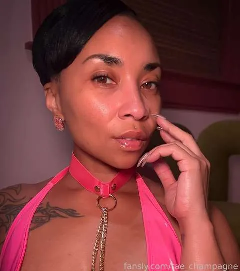 @rae_champagne