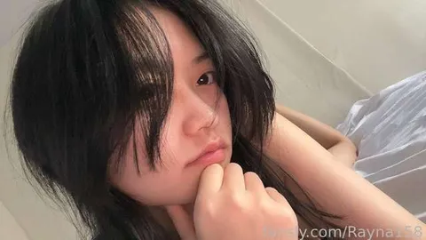 @Rayna158