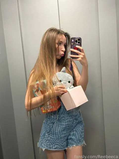 @Reebeeca