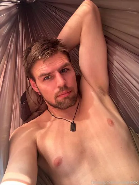 @robexxx