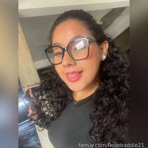 @Rosebaddie21_