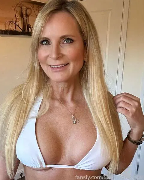 @SamanthaShaw
