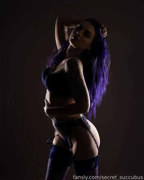 @secret_succubus