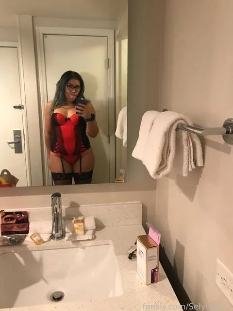 @Selyne247