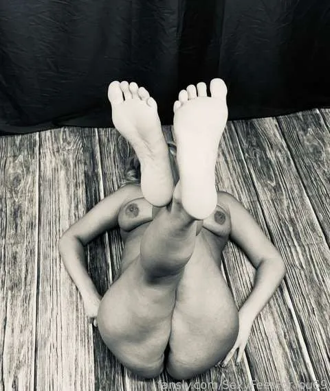 @SexyFeetForYou69