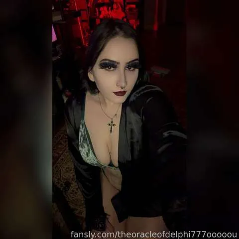 @Shameless_Succubus